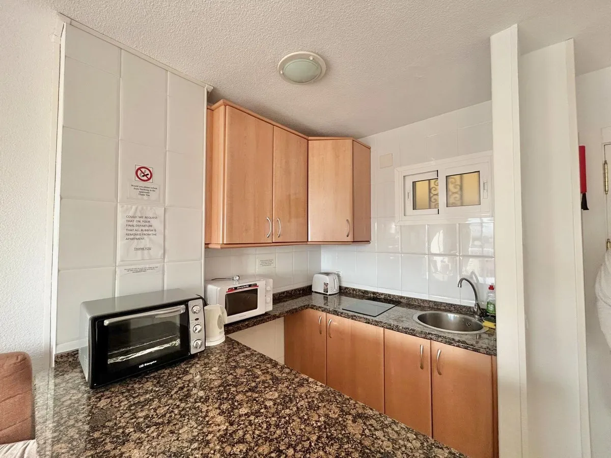 da9c1ed8-ef96-4a8d-8d54-f03e815bee87