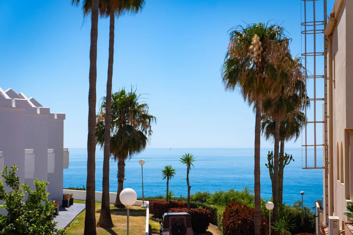 41f4c72b-d6c2-4fc8-b033-172c655443cf