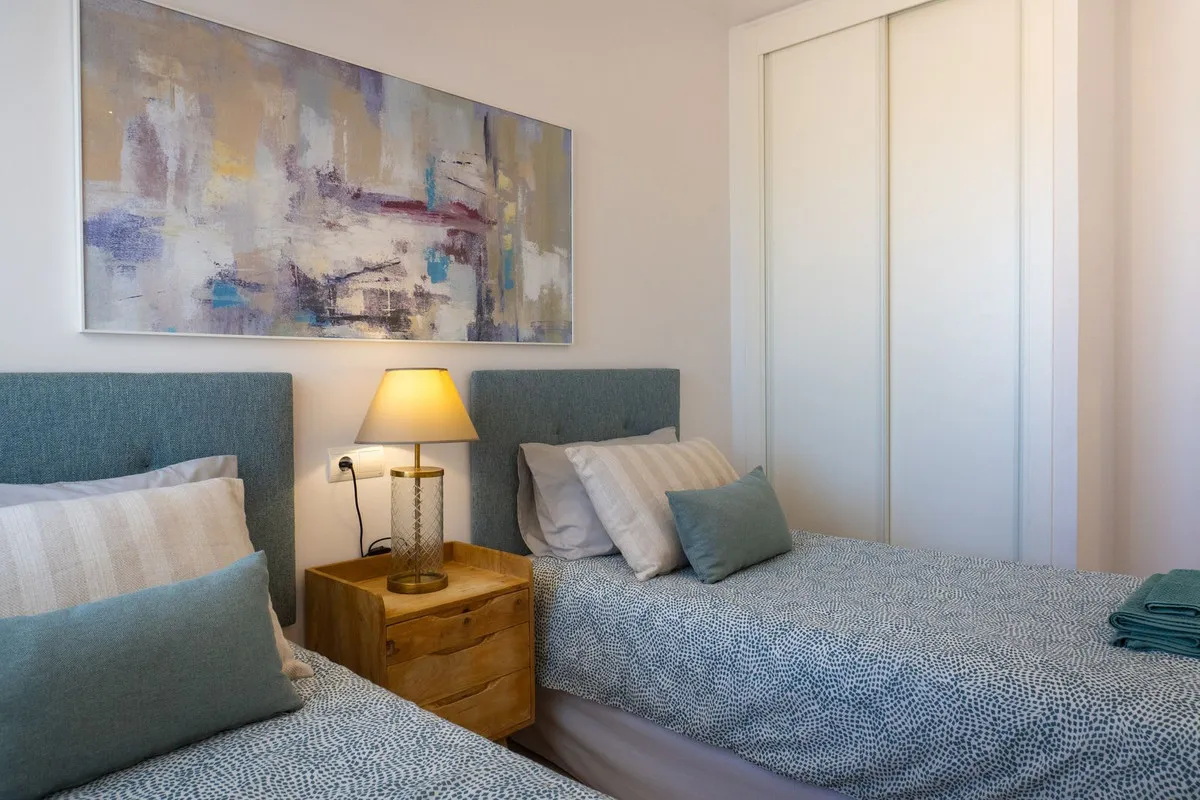 888edfd1-d0cf-47aa-95a7-17291e2a5156