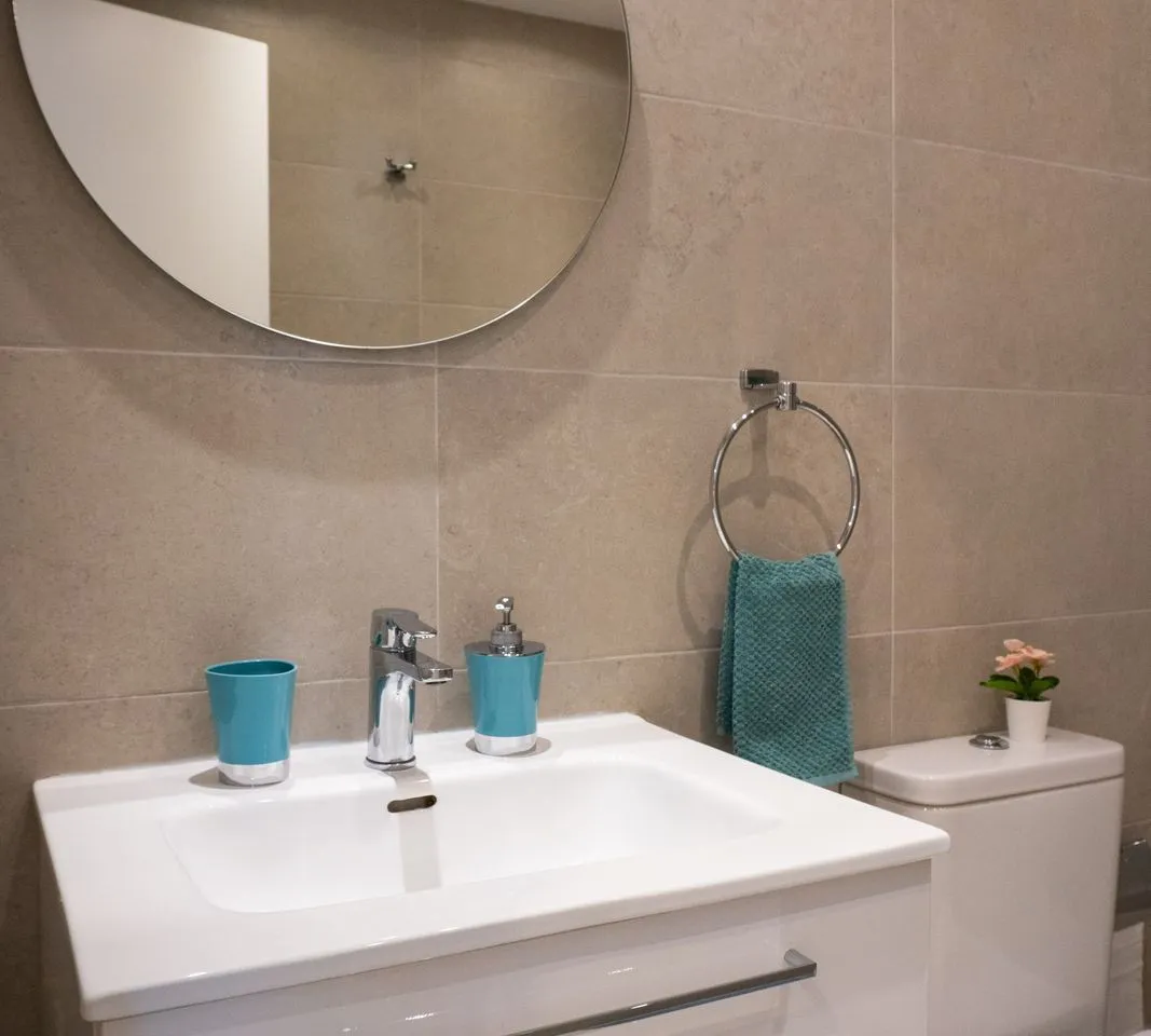 b9551034-5245-4fce-9617-8874e4ff1553