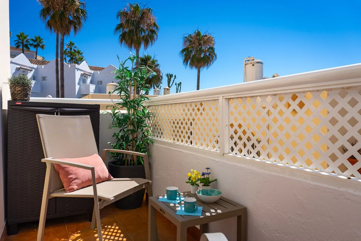 d7ecd943-92d4-4f8d-b7d7-48f2aa8ad2f0