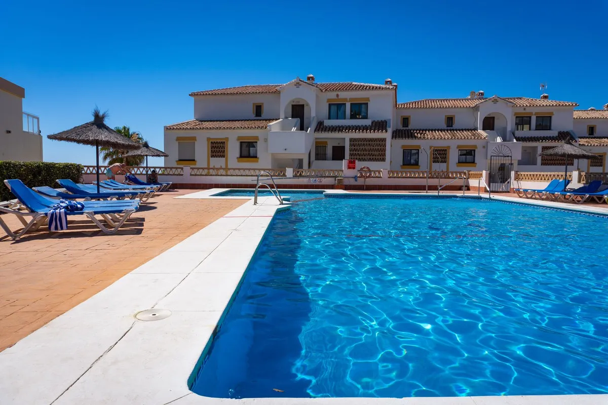 f04a9d77-11f9-428d-ace6-477f3c38f5f5