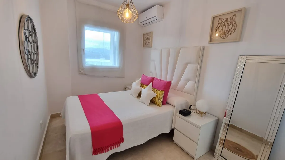 218016b8-83cf-4ee5-ac59-9d94b3832390