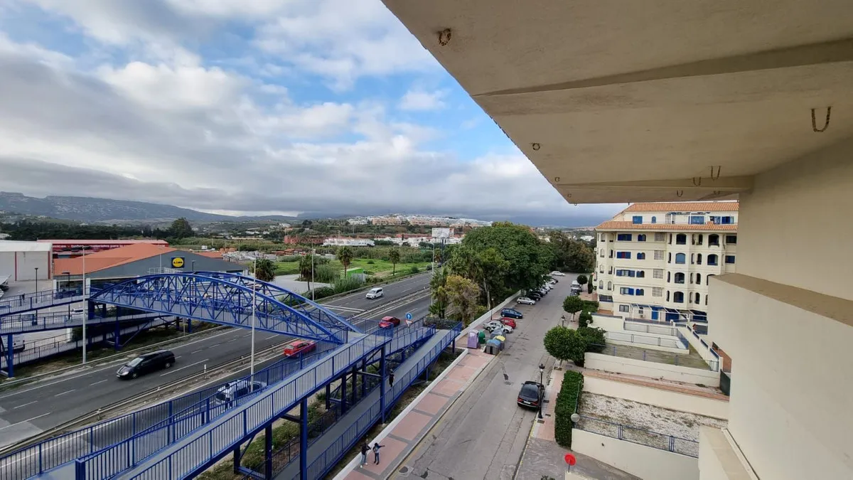 83324bfe-4e62-405d-9c1d-960065bc649b