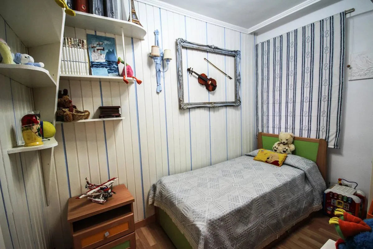 049a98b4-39a3-4a7b-940f-43f57090881c