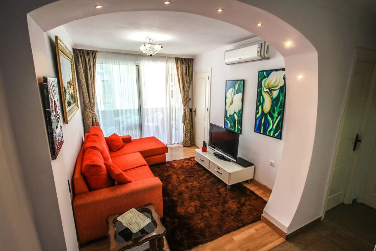 199f96e0-939a-421c-9e15-93d3b19301f6