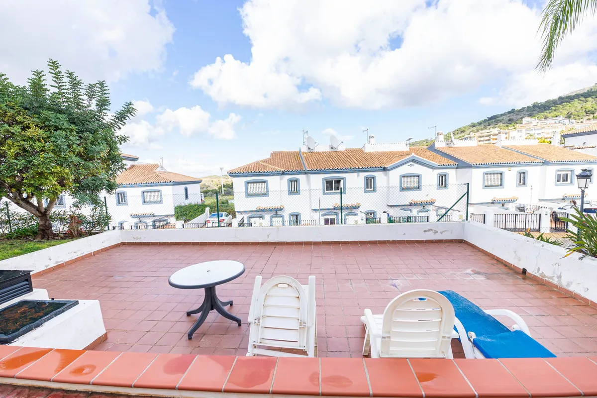 339aa5fb-9f9a-4ebd-bbed-0a8dcbb73af6