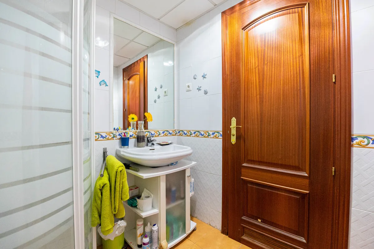 3de6b8f0-b2b5-4290-bd1c-0f4f563fa7d0