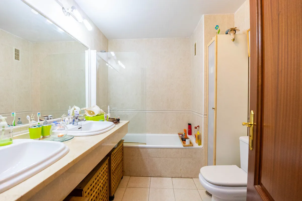 5b4183a5-fb83-4772-b5fc-333a9b9d74ae