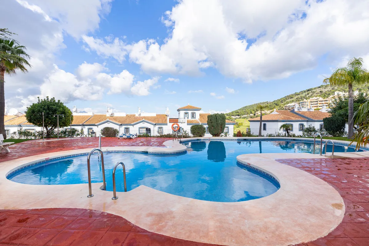 96e90da4-e757-4e41-b628-e99e0447581f