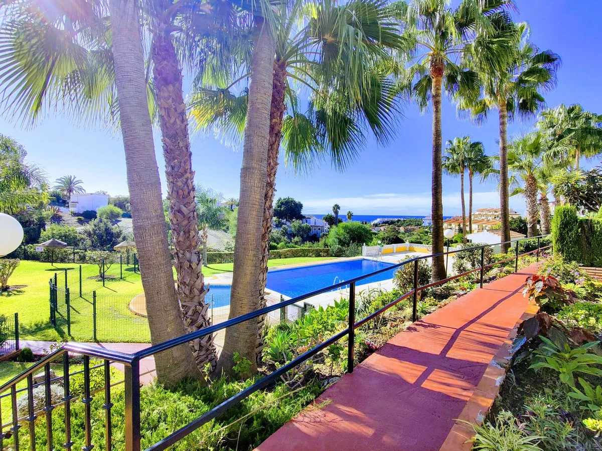 687d895c-6fd3-45e1-9e7a-d10c4cb8a10f