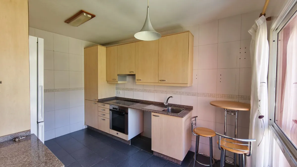 01a048e9-841f-47ef-93b4-2ccab5eee1fc