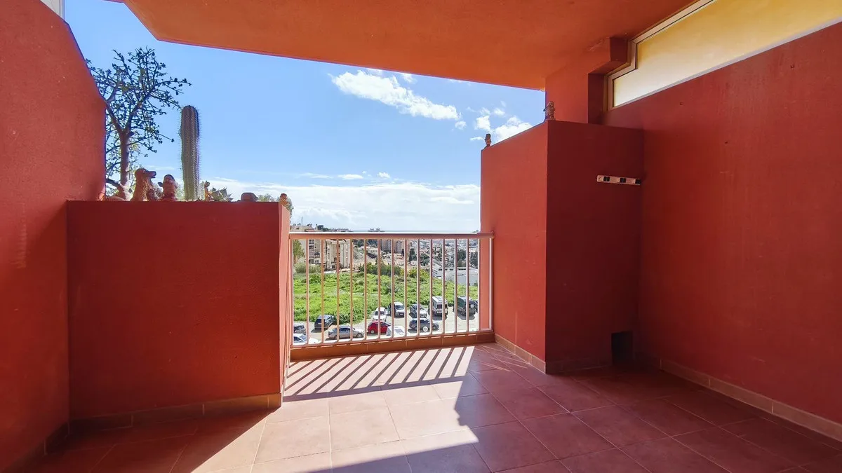 e08186f3-acdf-48f0-a5e1-21873a69cd7f