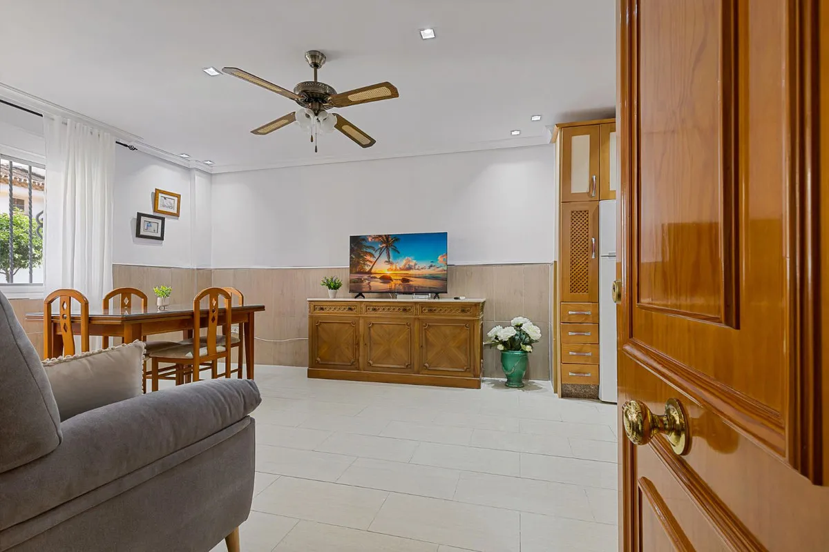 d773626b-083f-4f75-a3f6-68bee33c62fd