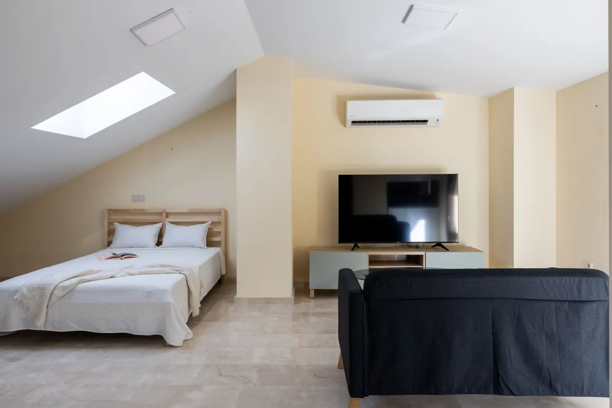 a043d949-2faf-4aa2-b4da-e97ce6930955