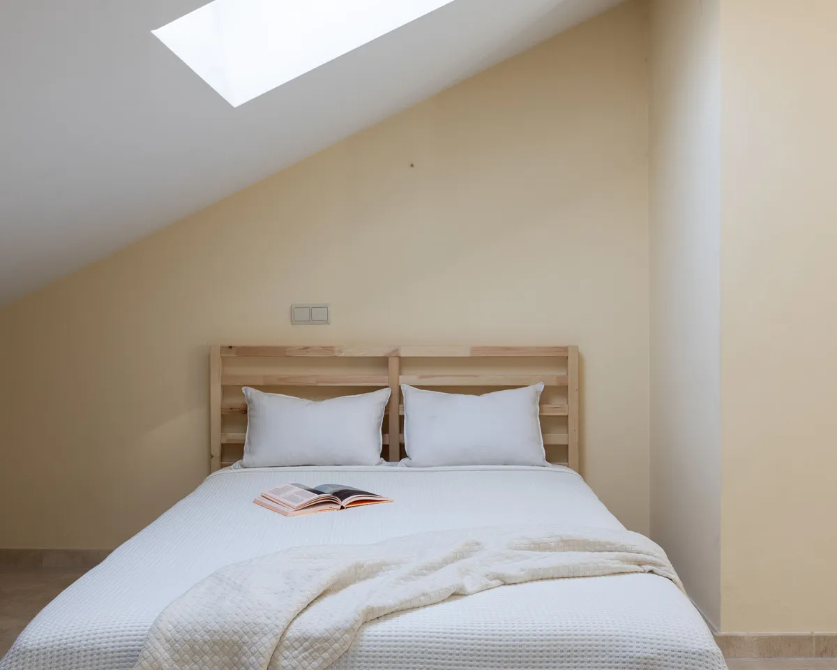 a87e2054-35a5-45e2-b142-f78265e79556