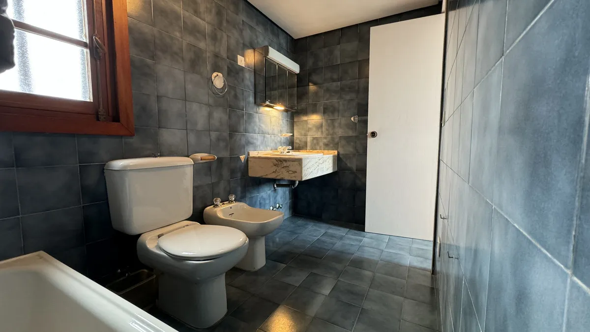 a8063ead-f799-463b-abf2-0f871b7de586