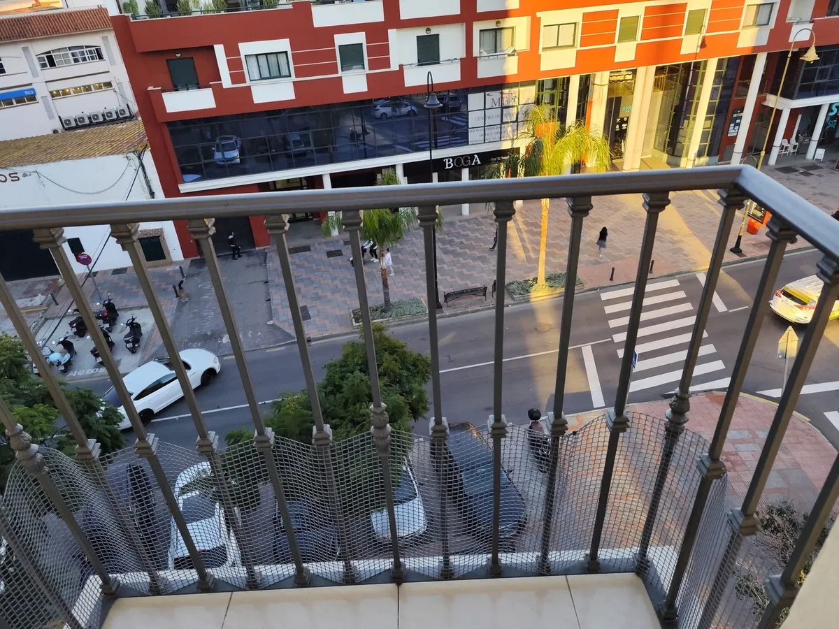 d5dfd8b9-356b-4b60-be66-4bb929d75143