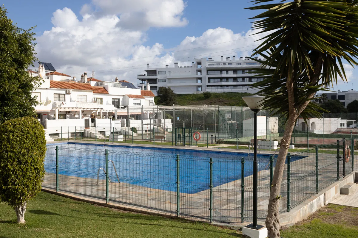 55038b58-7ec6-402a-9ef7-343d4d7e48ab