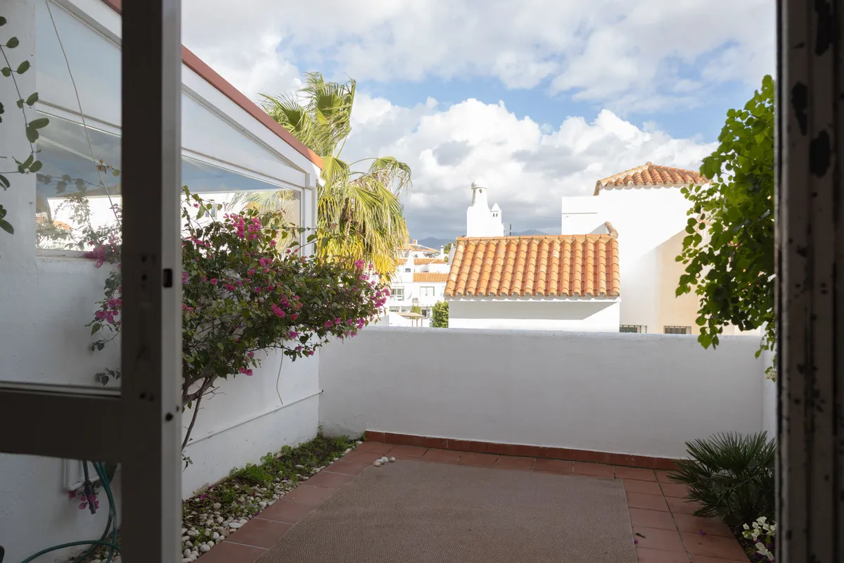 a0baca48-b836-4450-a783-d9c68dccb0c7