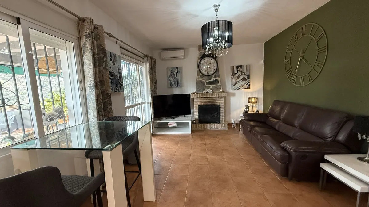 1d74c869-5a79-4020-968c-c8ad32382a4a