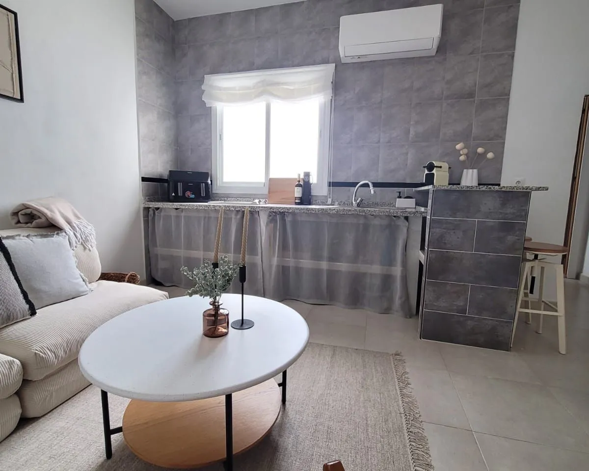 37124158-a844-4c61-93fa-d2710cd1ee25