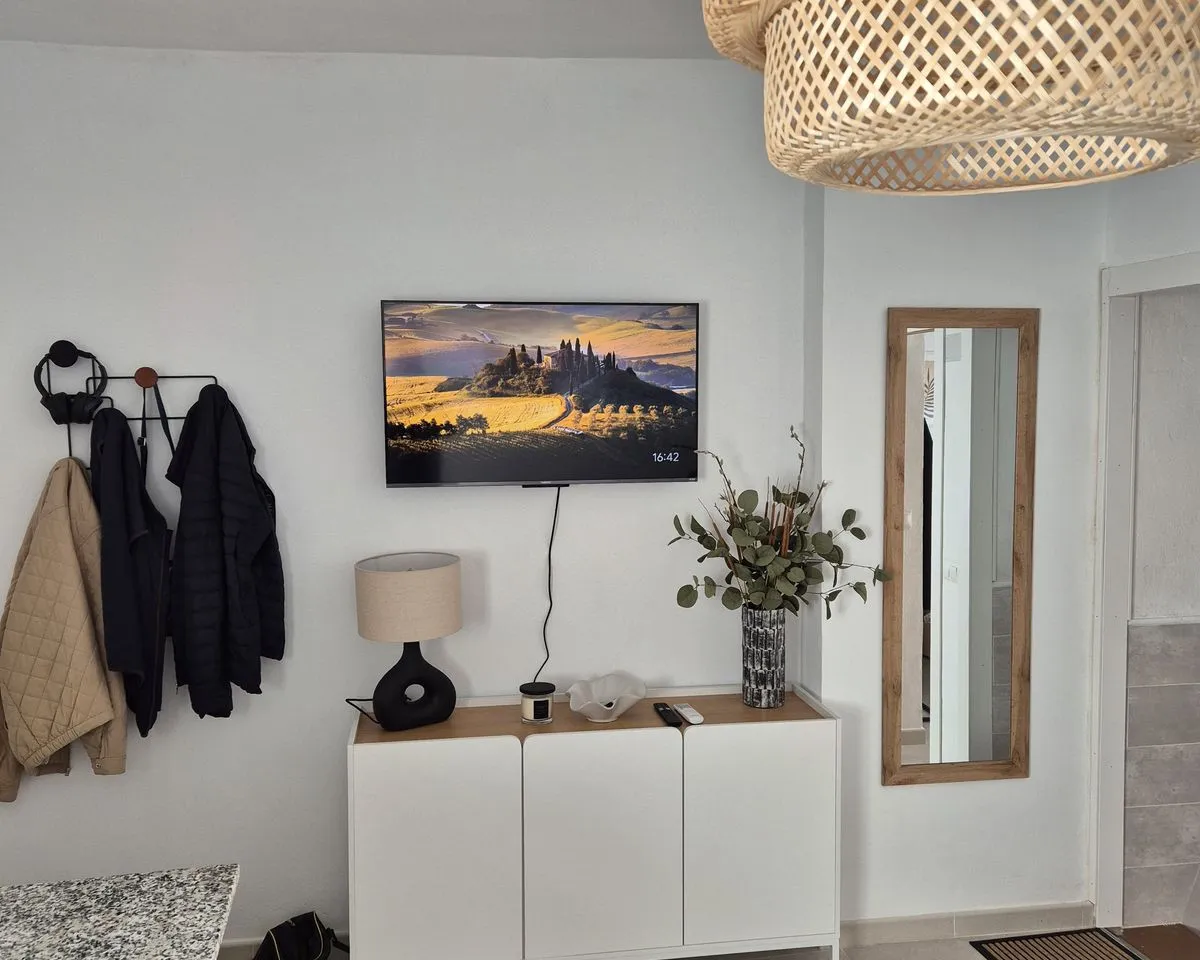 6f3547b5-082c-4c91-a47c-d4dae281f7aa