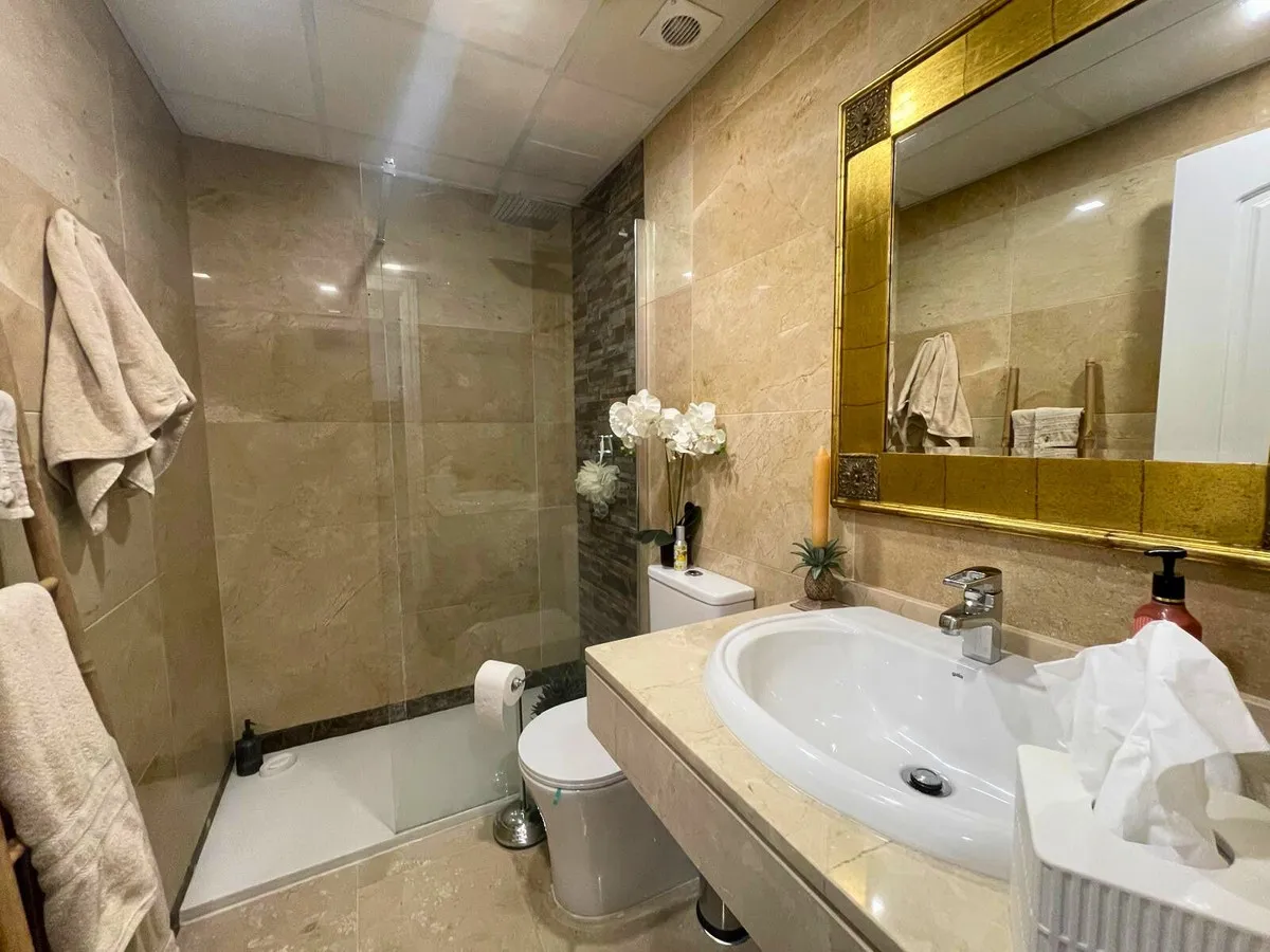 280c285d-7d4f-41a6-b88c-0dae93f4a40f