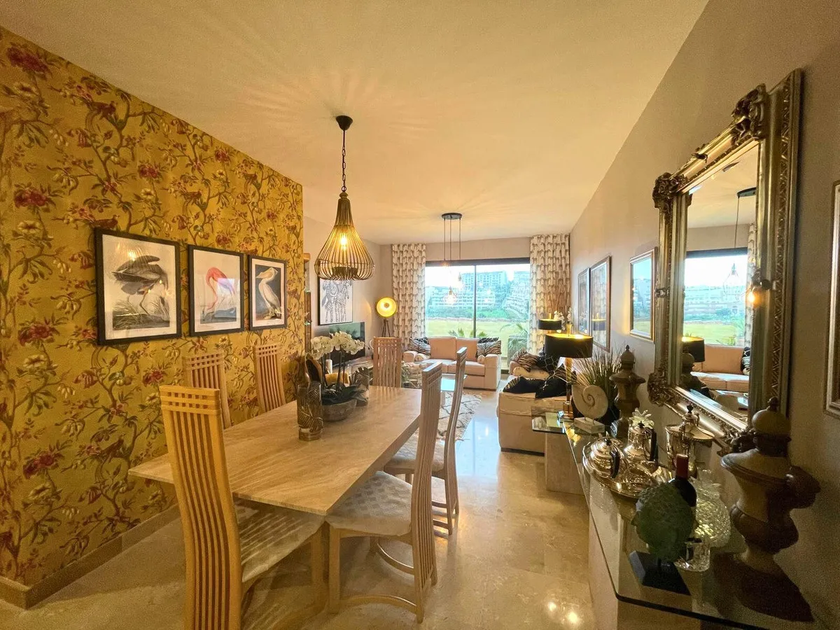 41bdfc79-2854-4193-b9b6-7d6196156943