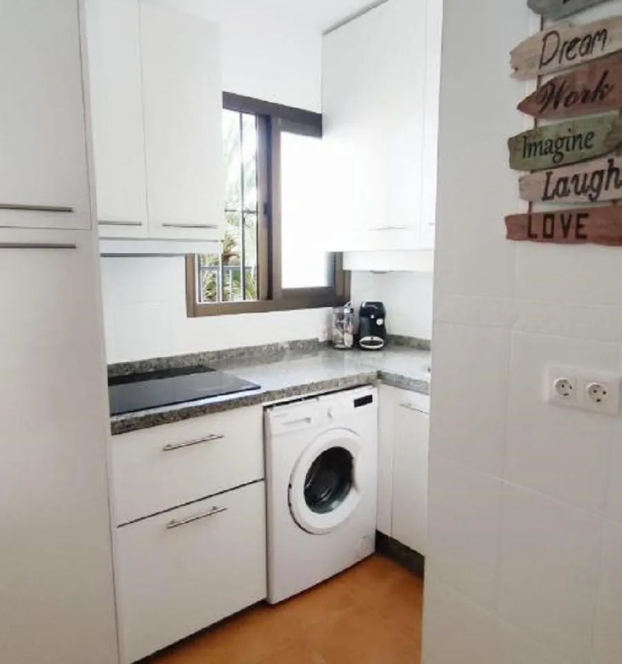 23951072-41b4-4ac2-8f6b-b61e22c107e1