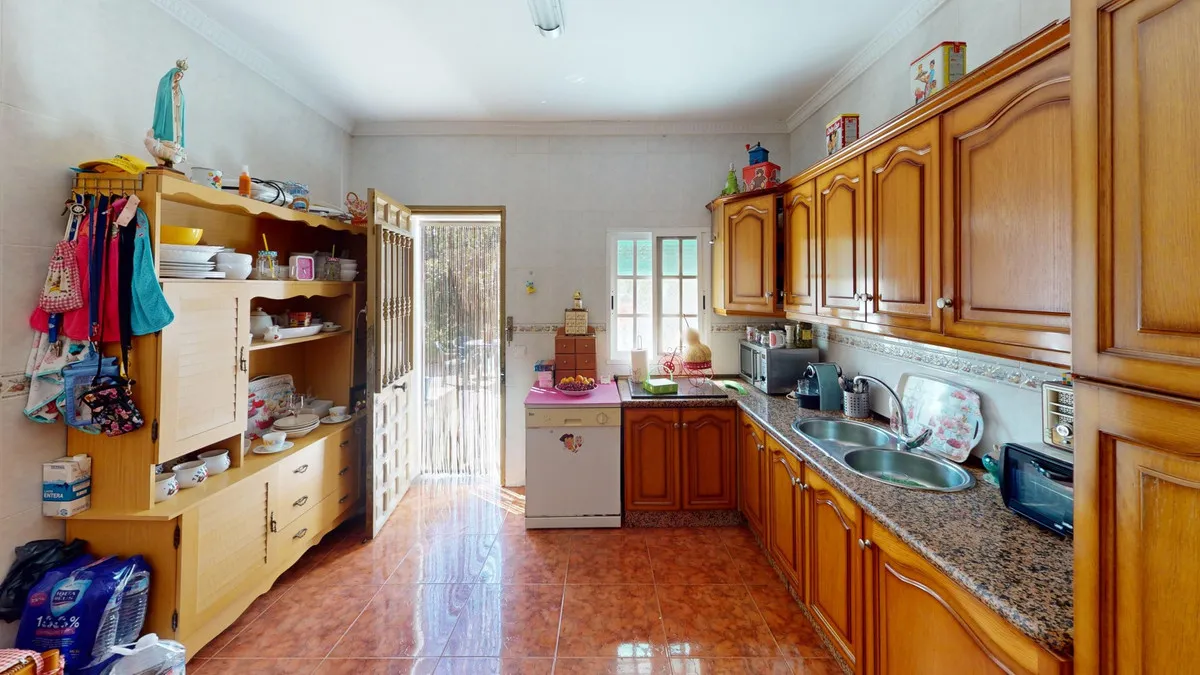 542e43f9-a9f3-4e6c-8596-11f1bd2e10f5