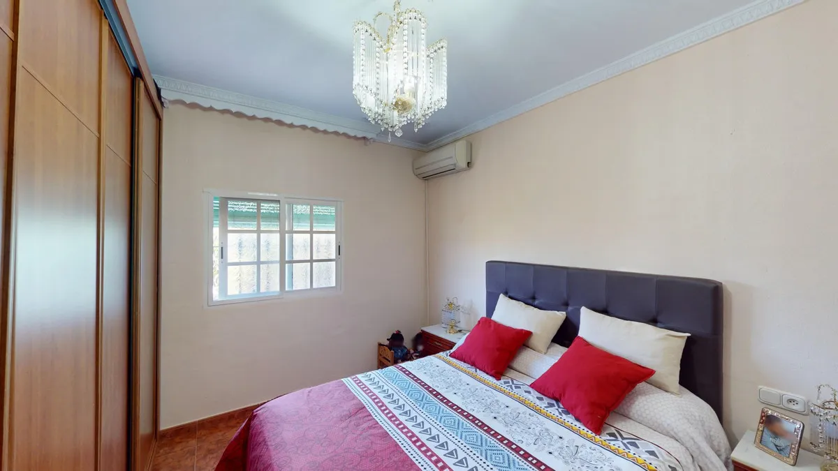 b2231be4-e28c-4c27-8622-37618acab3f9