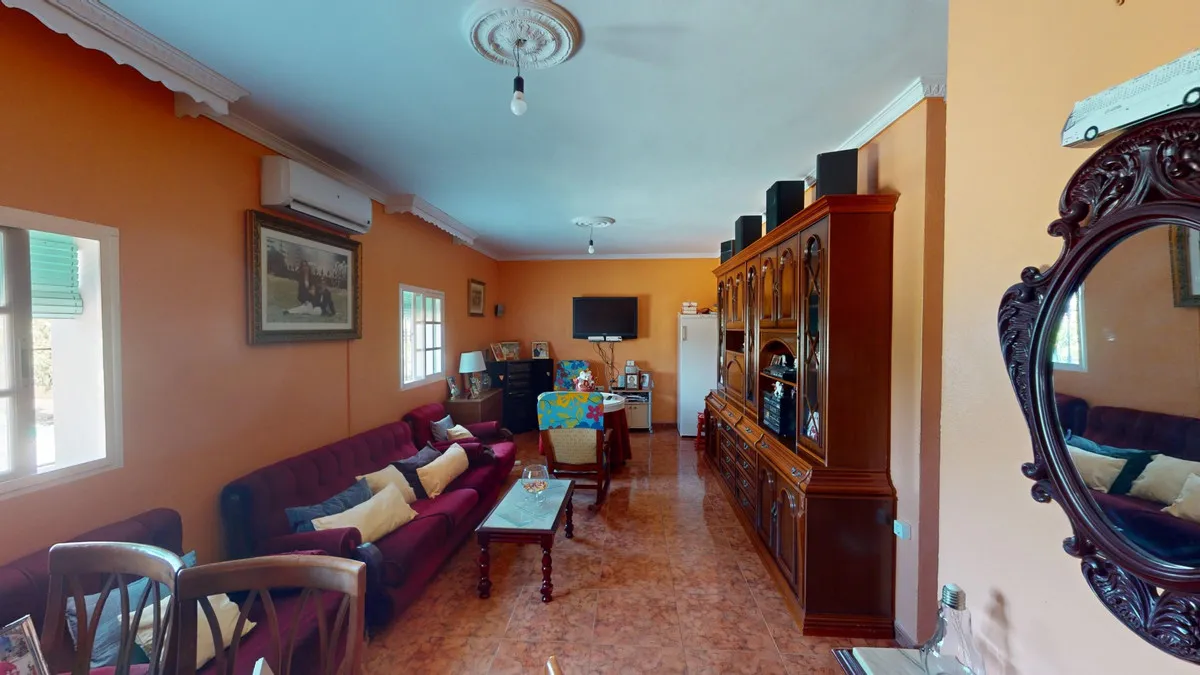 c988fb76-e9ad-49f2-b50c-b23498d55334