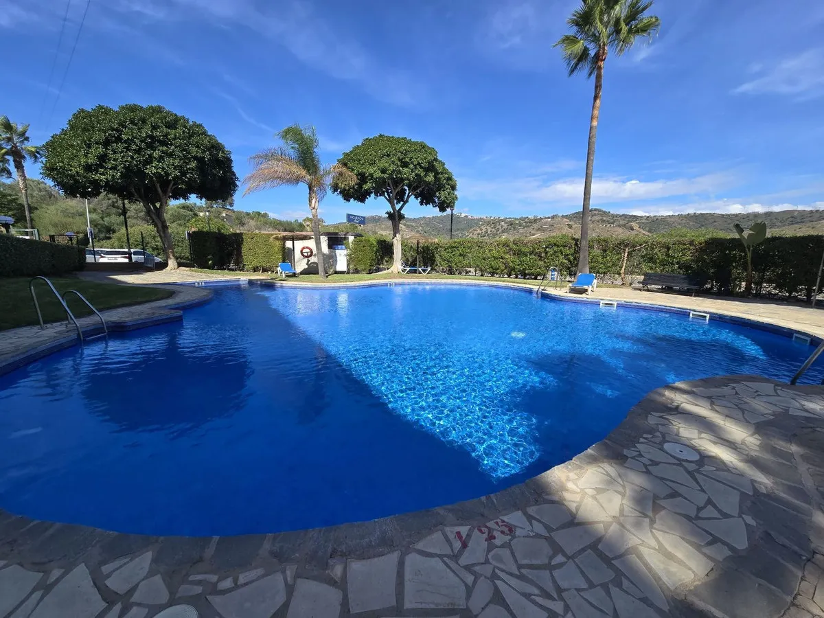 b51596c6-b997-40cd-be0b-6a603d16a877