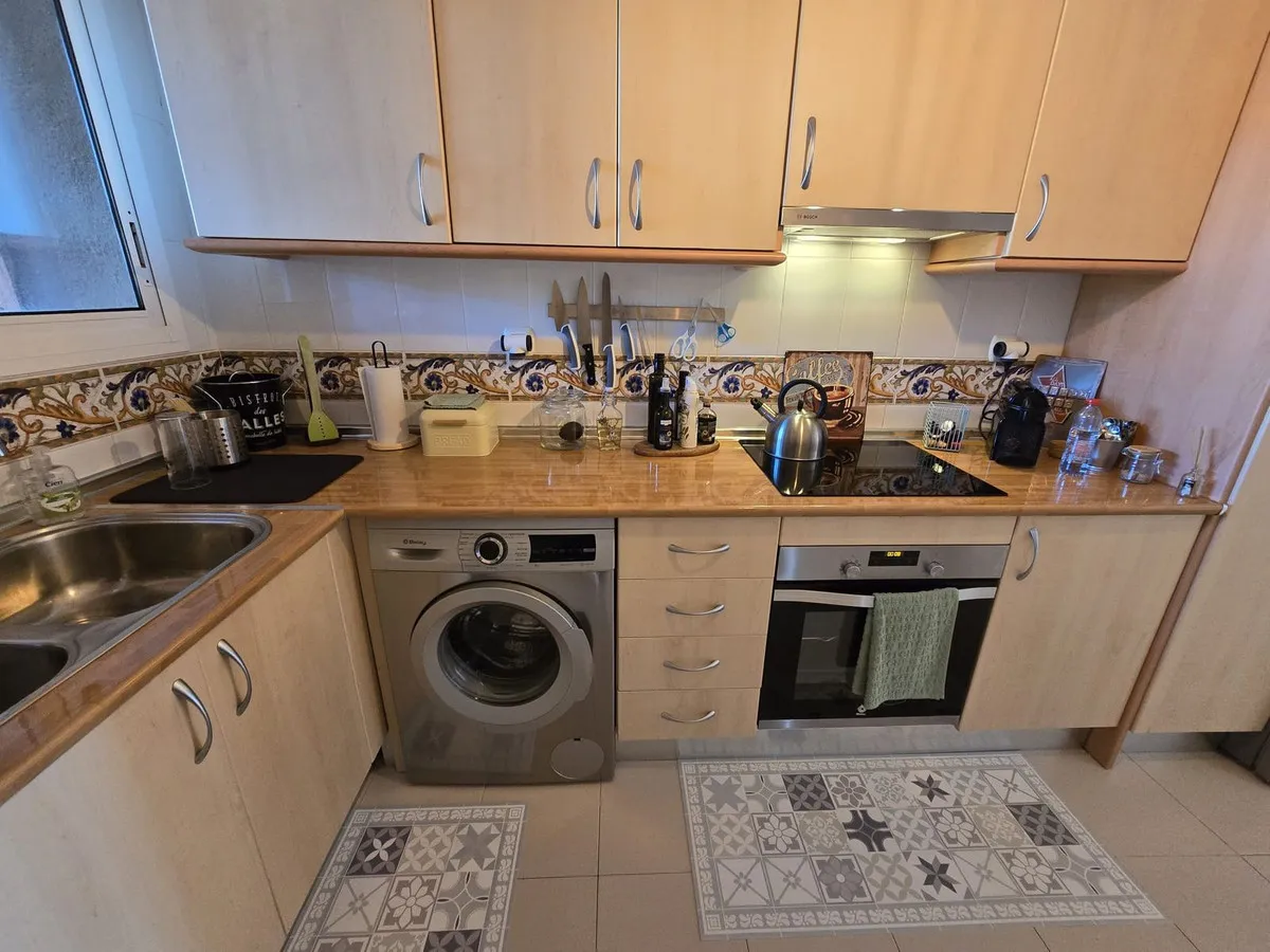 dba17eb1-bb85-435f-96c0-c538a5558f25