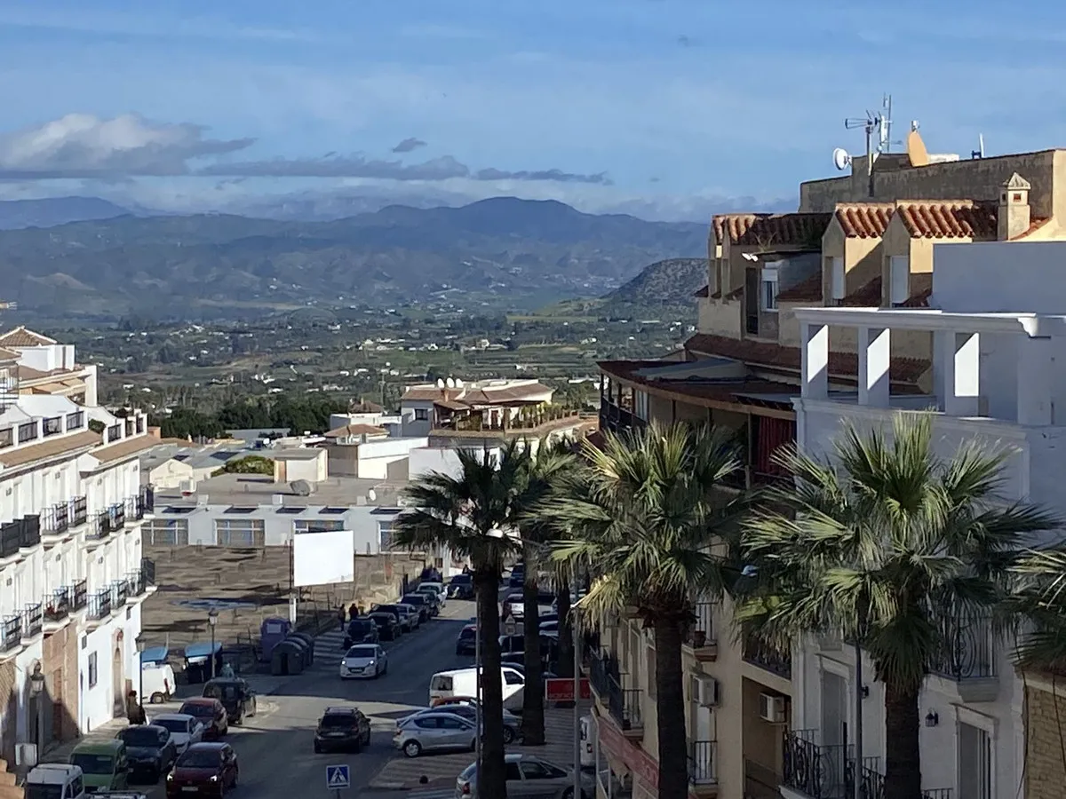 b003f97e-d2d9-4ed1-840d-b25eb1328974