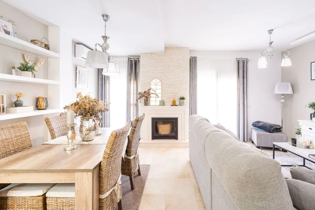 0f72f89c-0c76-428e-b664-575dccdc8f62