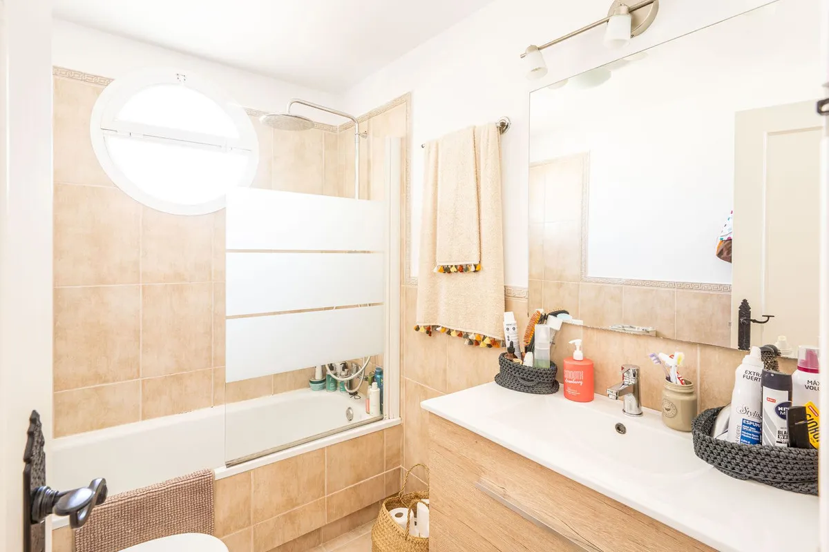 838d5149-2a40-4b45-b7fe-c305a5ec2a5a