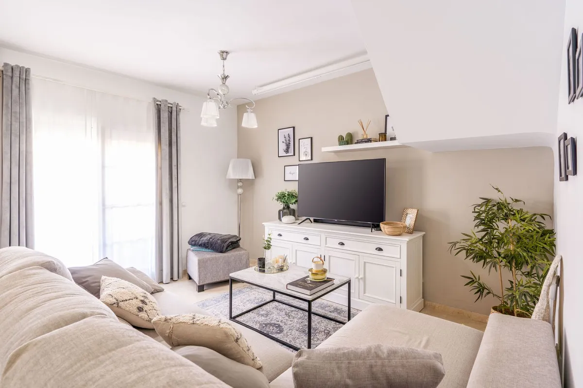 90452738-9862-4447-9fbb-a86654f46006