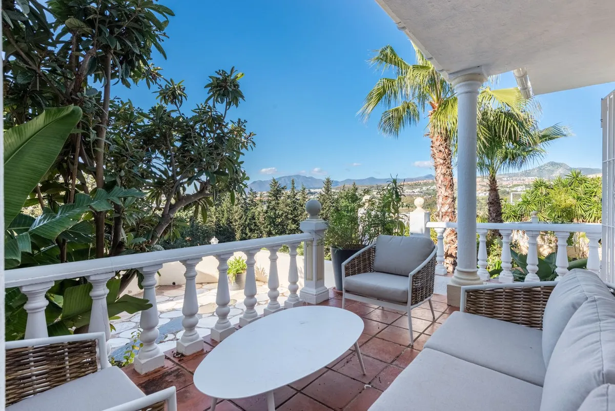 1b767fe0-6868-478d-8f1b-6055319afc65