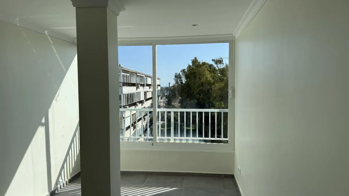 0fabce2f-0bd2-4686-bc6c-3013f0cf27a5