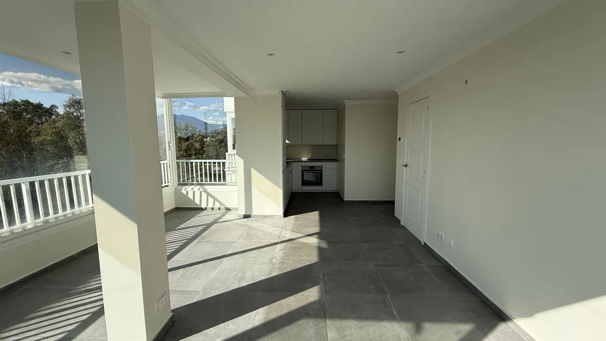 156203ee-9cd3-482a-8bff-7ce2f2d72153