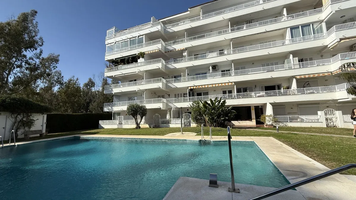 77042fea-cbcd-484d-9b18-02f953f51eda