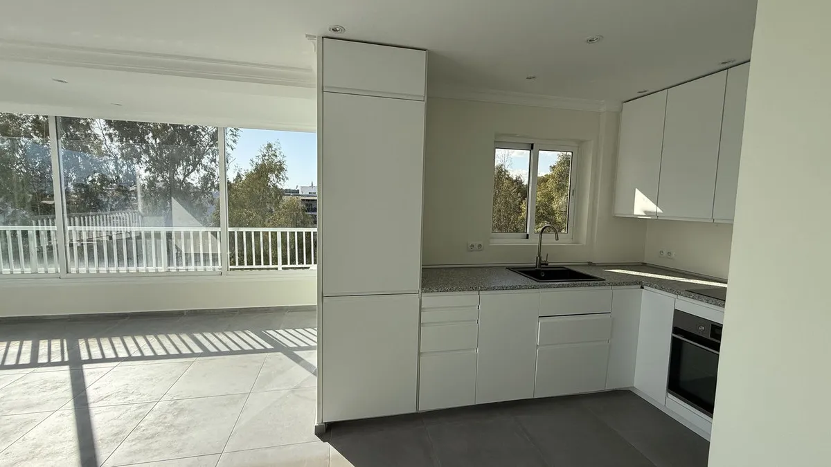 ac6ef80f-1c10-417c-bb45-52b285794e00