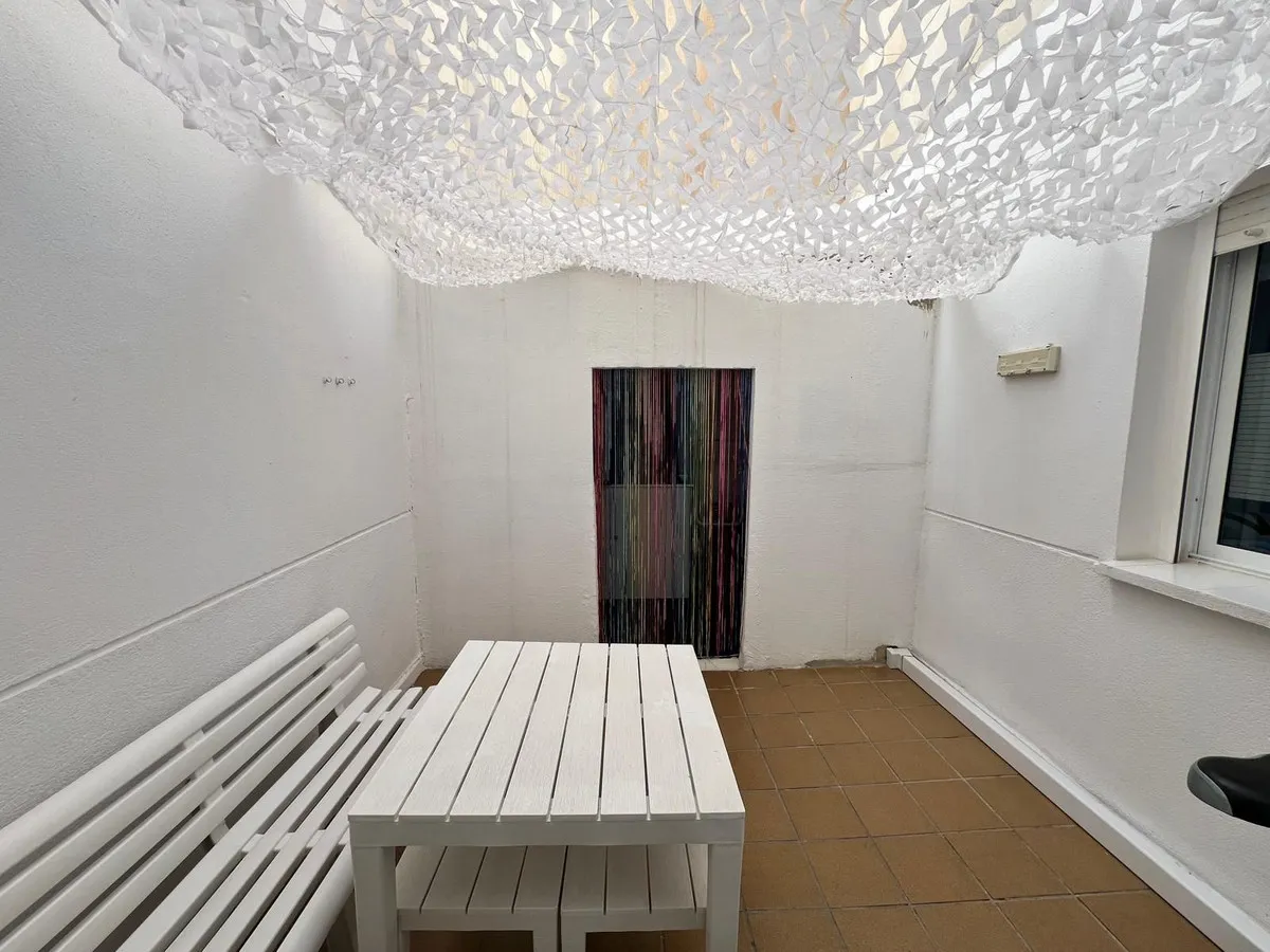 28fd0bf5-5233-4ed0-a085-6d2f64291cd2