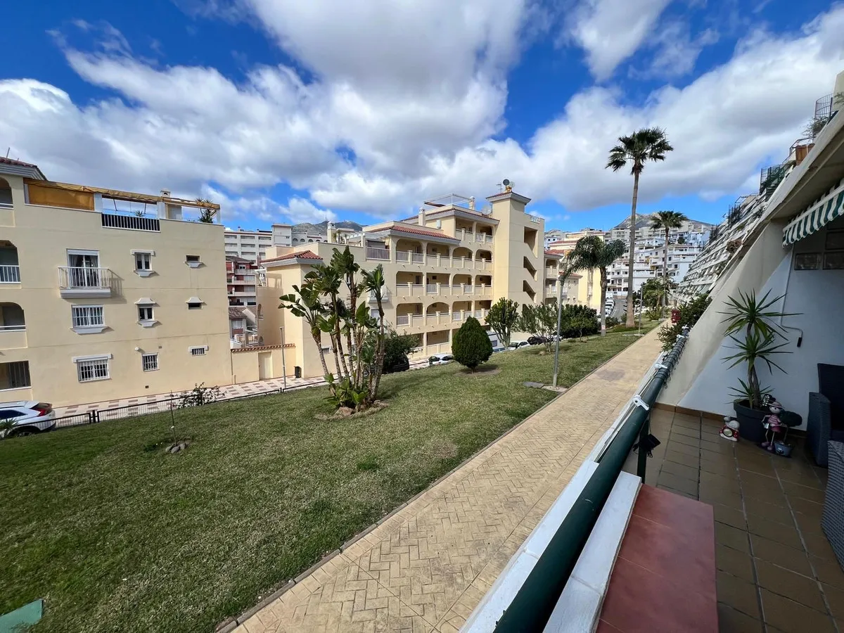 2e016efc-48d2-40ea-8e0c-f6095ea77c1d