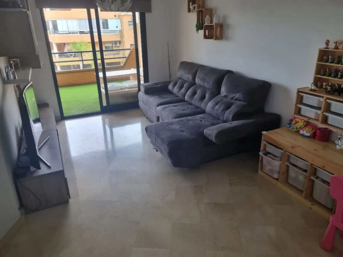 d6d9101a-57b9-40cf-b768-377e4b8e8878