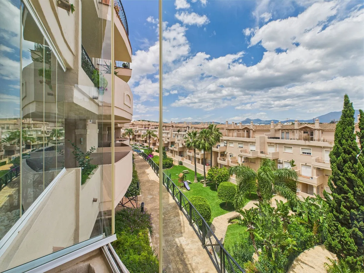 12967331-ff6a-4f6d-a5d7-32afab5141c7