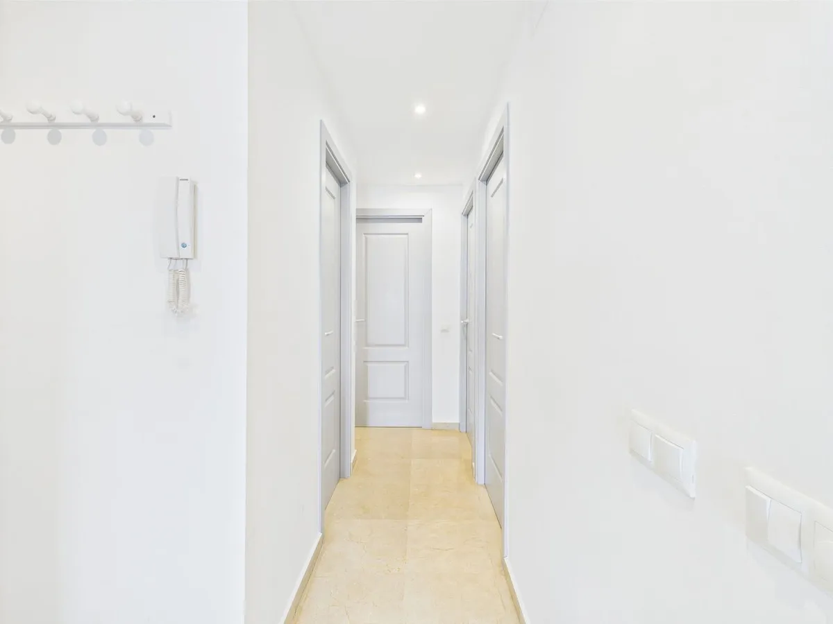 2cb687c8-20b4-4bcb-a6ad-93cda5593af5