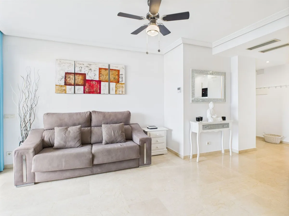 46435484-e833-4aec-9ad6-8d57e4f531bd